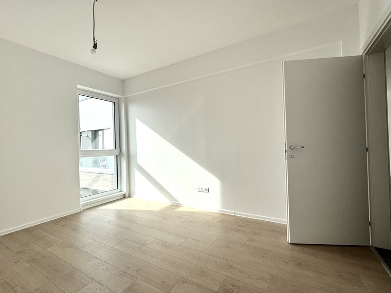 Sector 1, 3 camere, Lacul Straulesti, Mall Colosseum,
