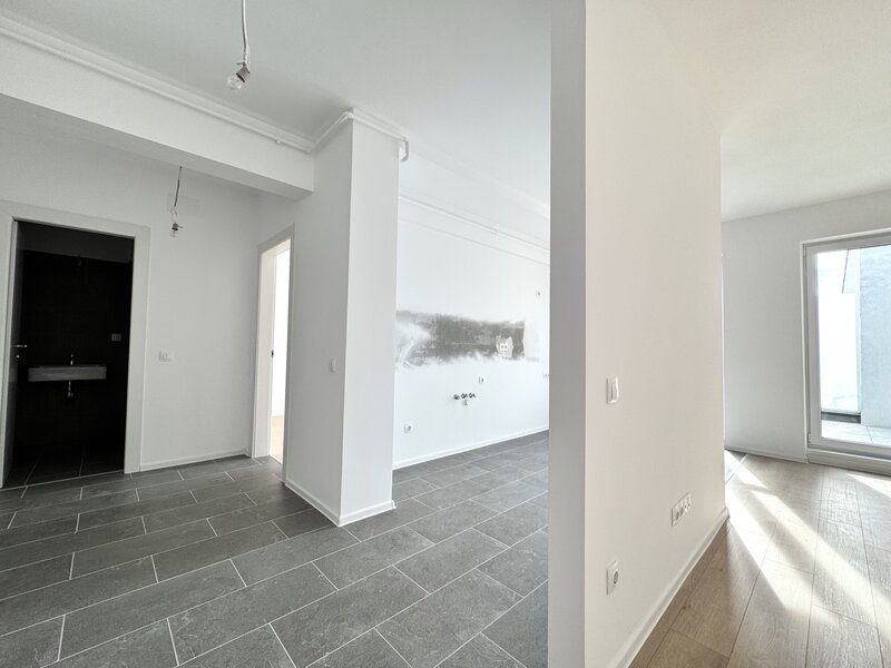 Sector 1, 3 camere, Lacul Straulesti, Mall Colosseum,